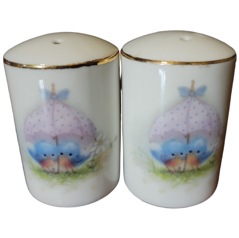 Vintage Designers Collection Bluebird Umbrella Salt, Pepper Shakers, Cottagecore
